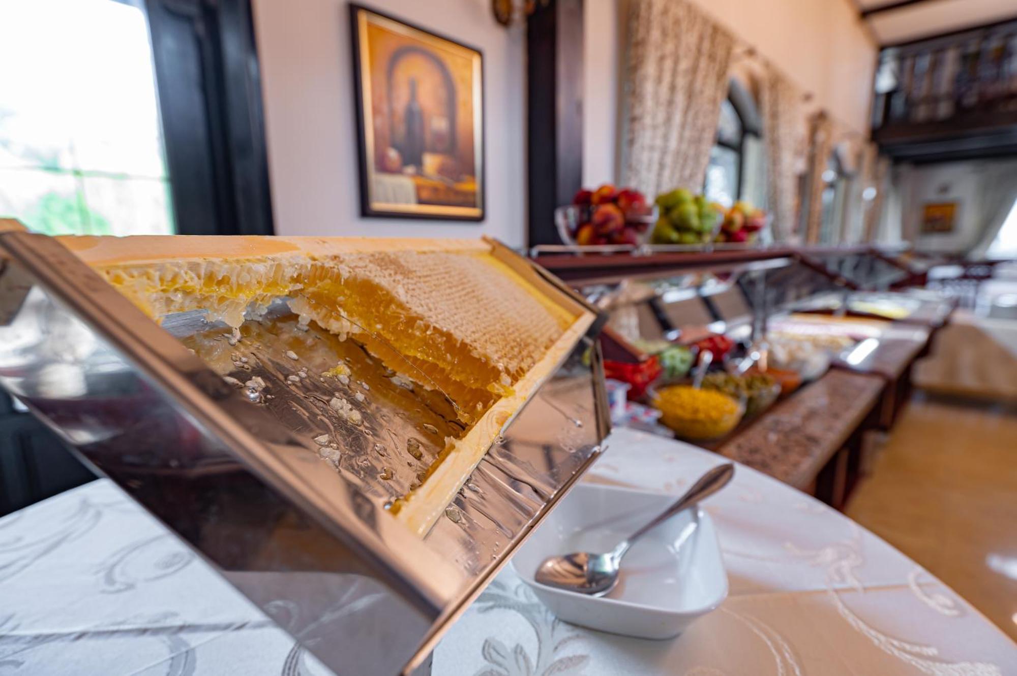 Q Villa Sacele Ngoại thất bức ảnh