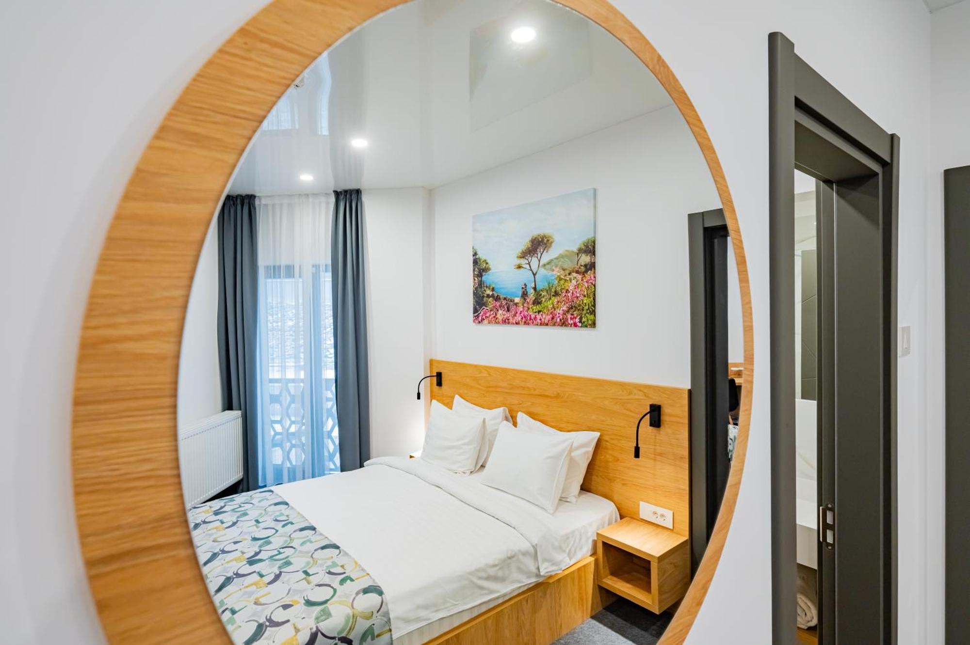 Q Villa Sacele Ngoại thất bức ảnh